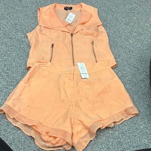 Bebe Peach Sleeveless 2 piece set with Zipper Detail